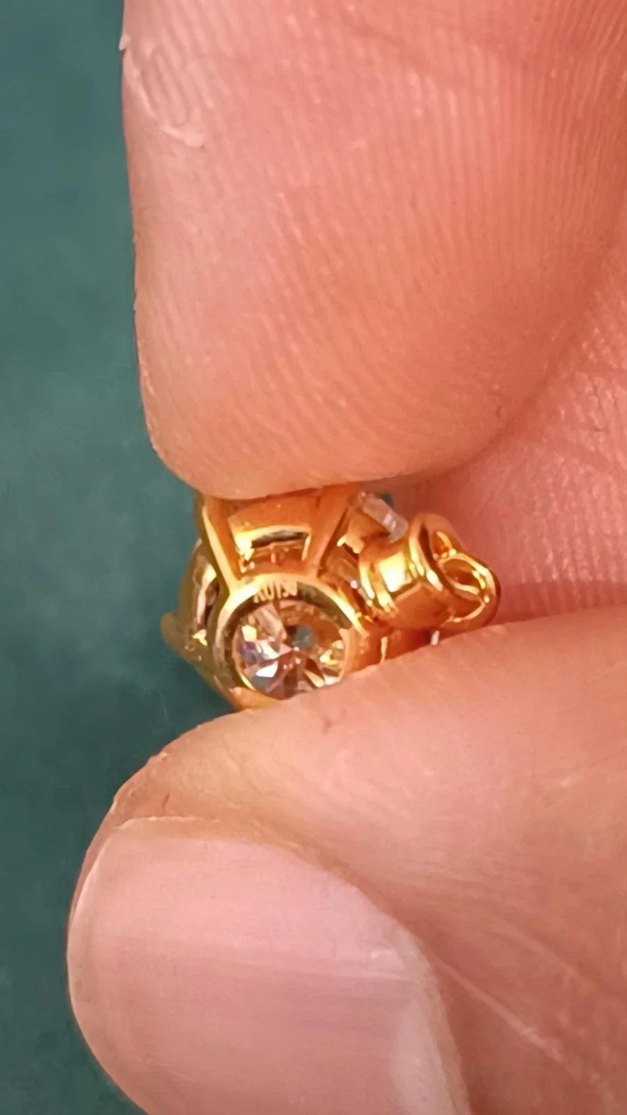 Solid 18Ct Gold + 1ct Lab-Created Pendent Diamond 2